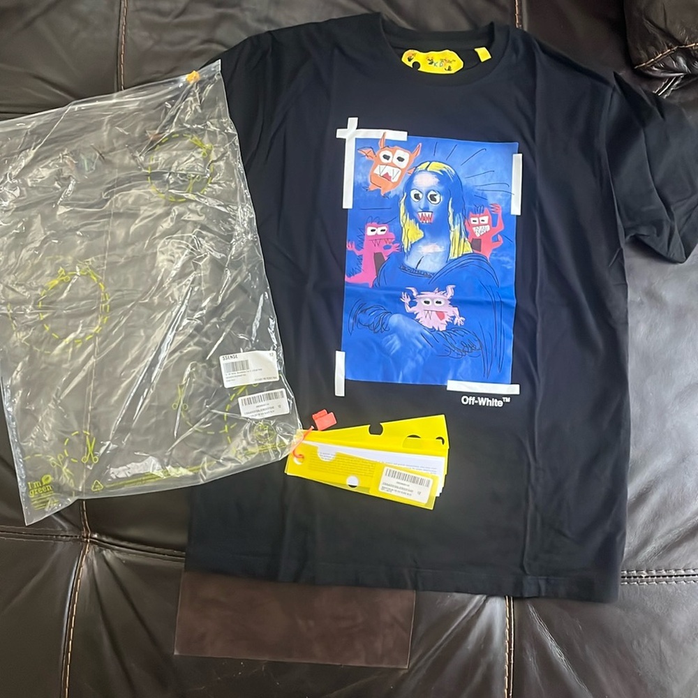 Off-White Black and Blue Graphic Tee Short Sleeve